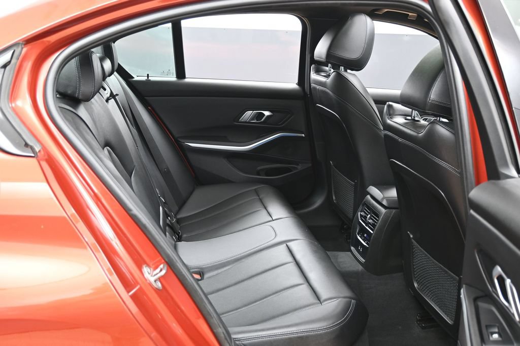 Used 2022 BMW 330e w/ M Sport Package RWD image 32