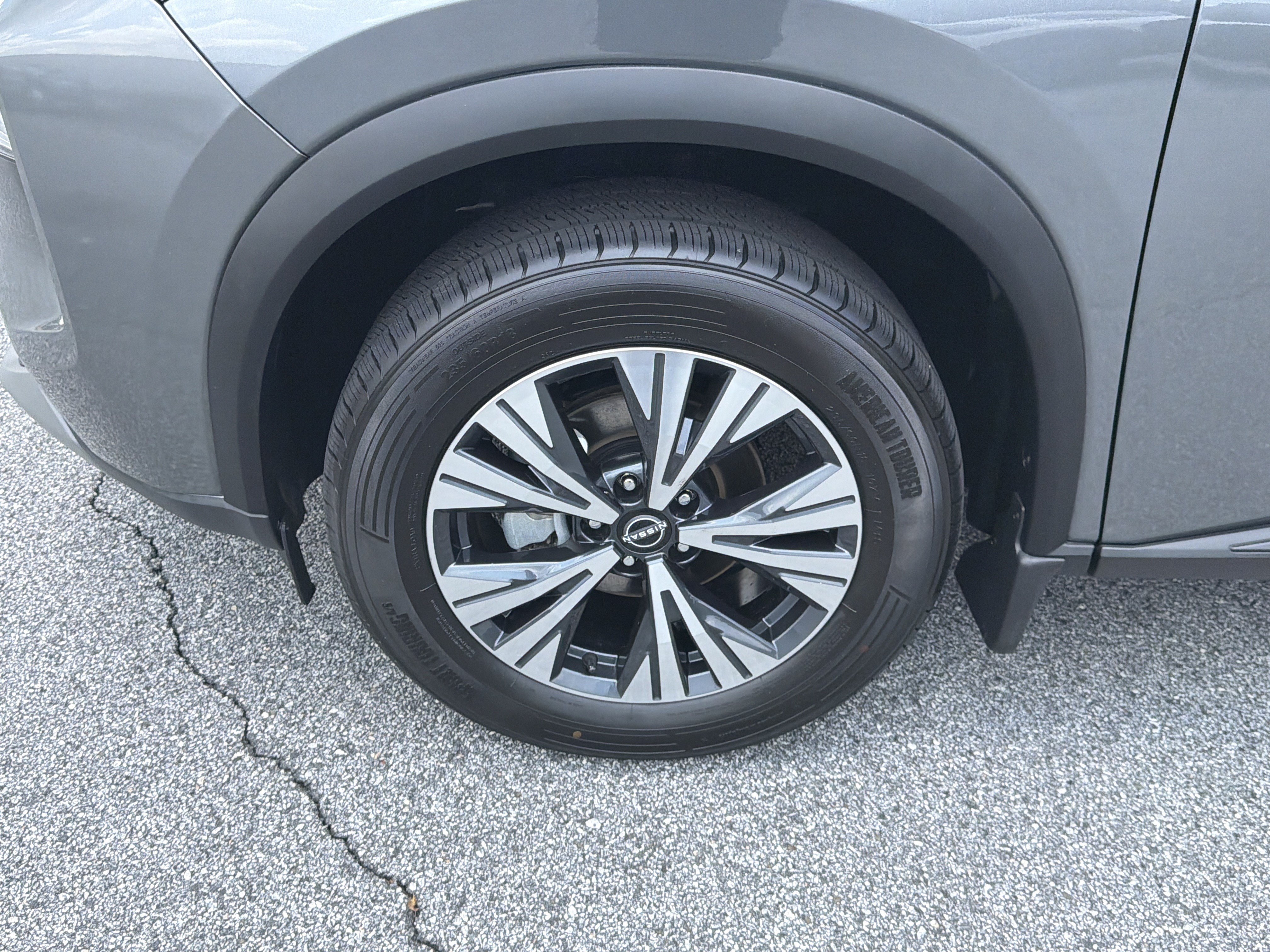 Used 2023 Nissan Rogue SV AWD/4WD image 13