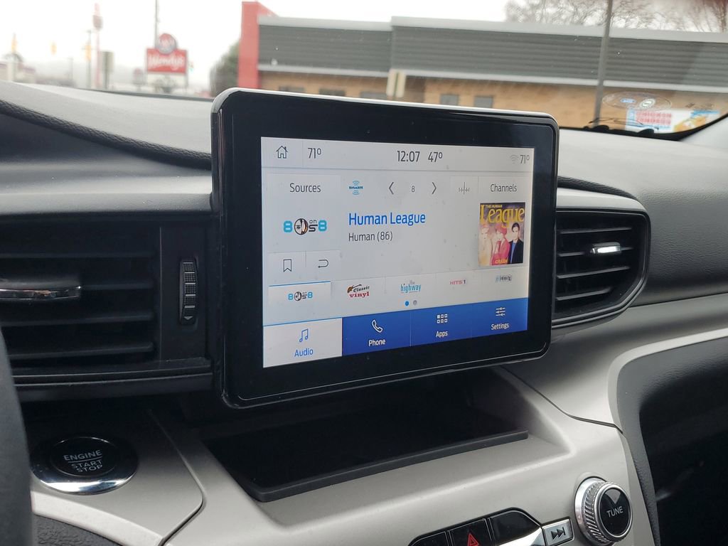 Used 2022 Ford Explorer XLT image 21