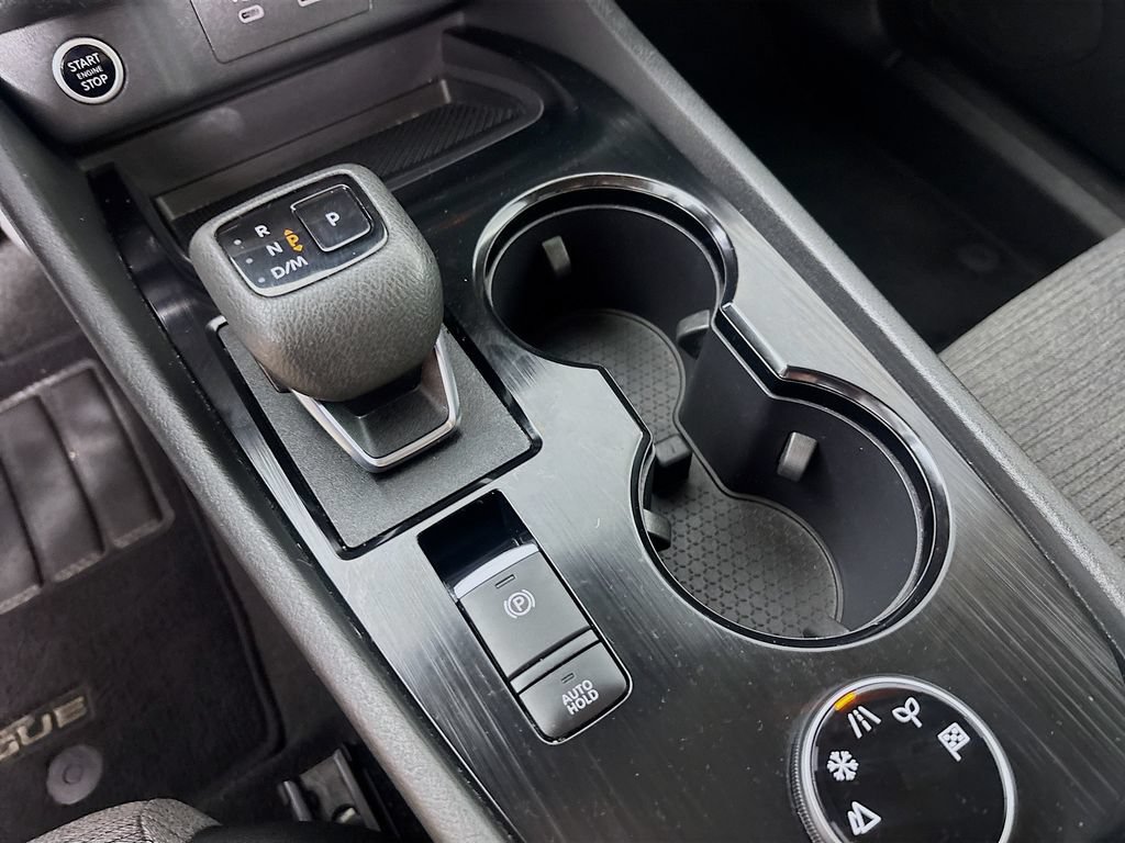 Used 2023 Nissan Rogue SV AWD/4WD image 17