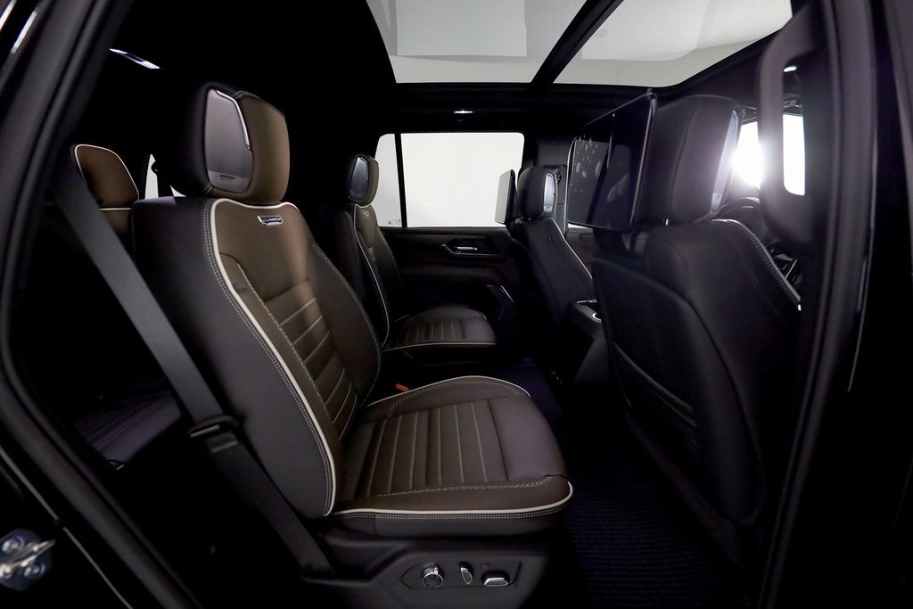 Used 2025 GMC Yukon Denali Ultimate image 13