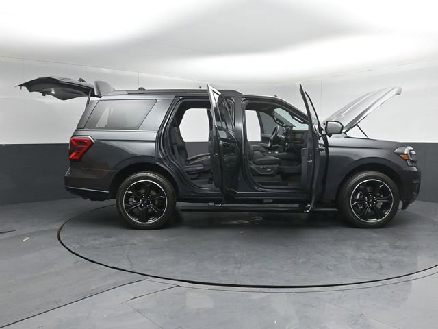 Used 2023 Ford Expedition Limited image 61