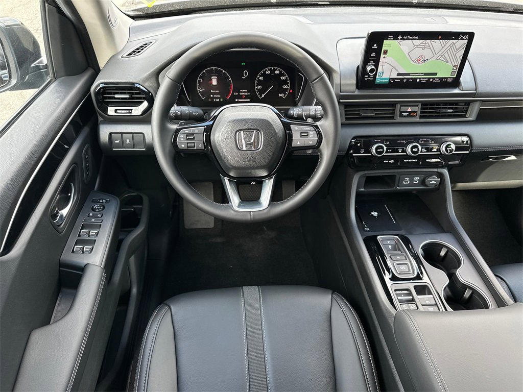 New 2025 Honda Pilot Touring image 21