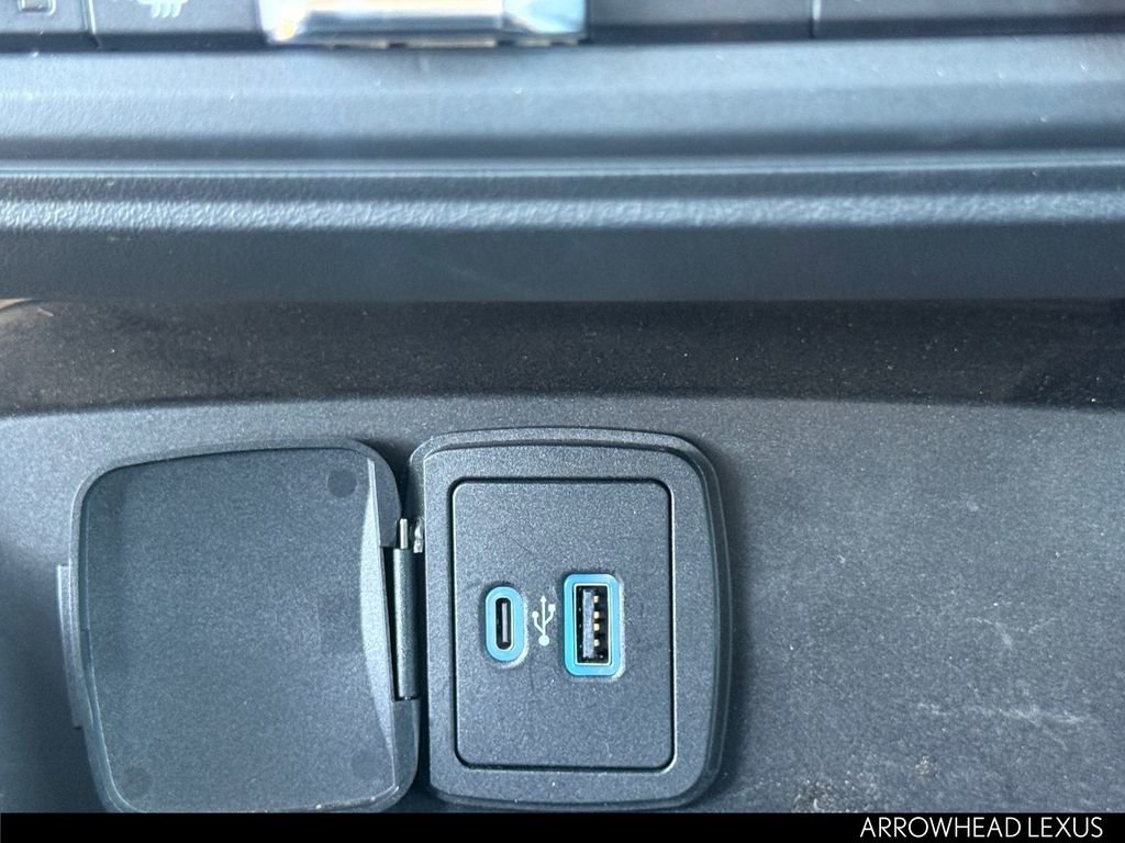 Used 2022 Ford Bronco Badlands image 22