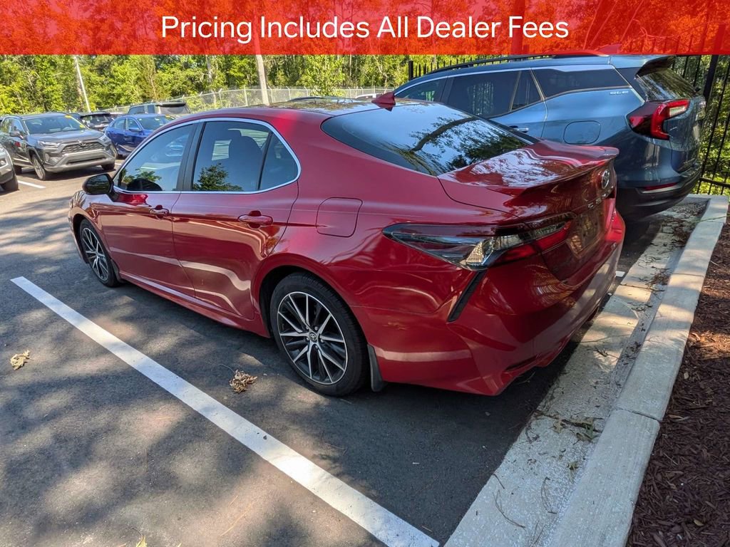 Used 2021 Toyota Camry SE w/ Convenience Package FWD image 5