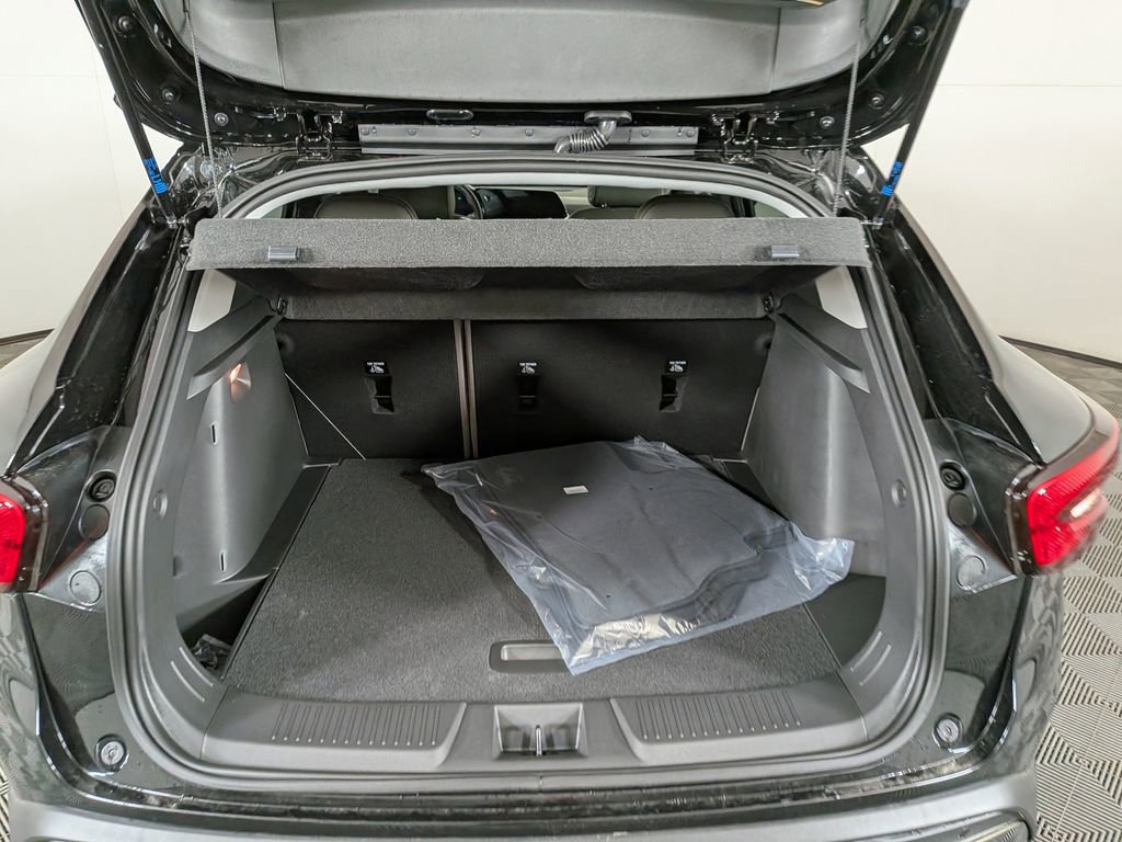 New 2026 Chevrolet Trax ACTIV w/ Driver Confidence Package FWD image 10