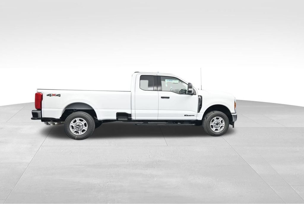 New 2026 Ford F350 XLT image 10