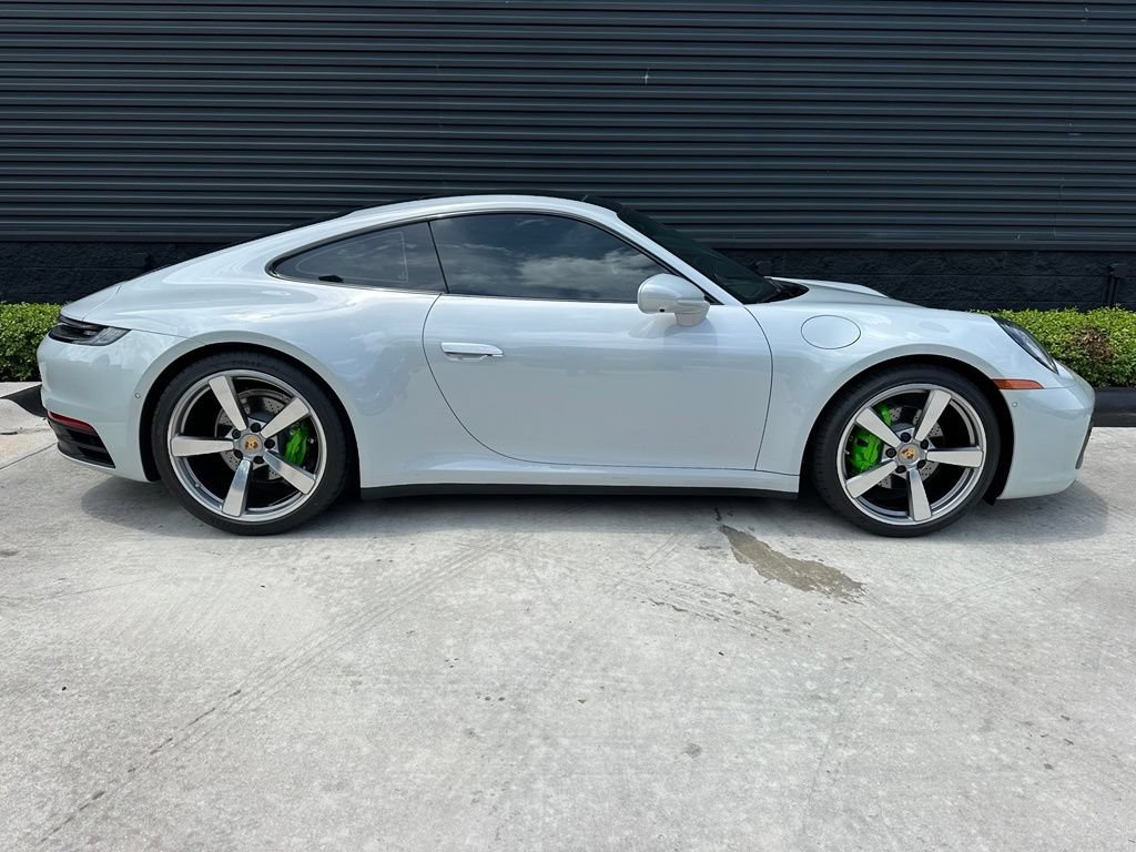 Certified 2024 Porsche 911 Carrera 4 AWD/4WD image 11