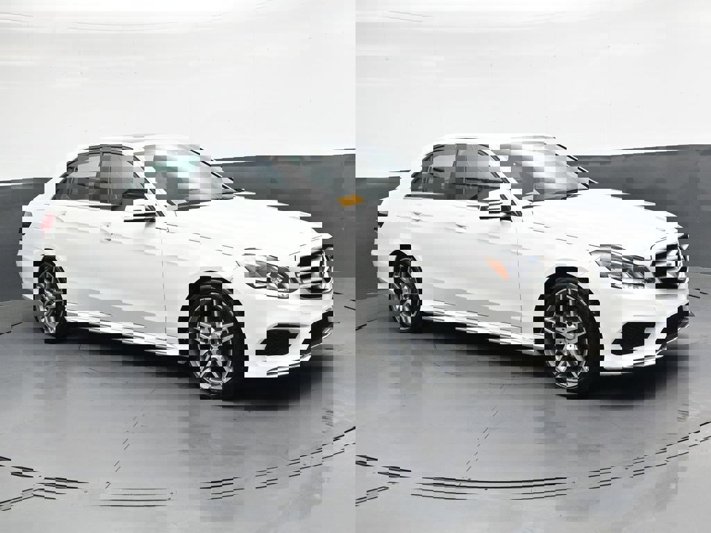 Used 2015 Mercedes-Benz E 350 Sedan image 2