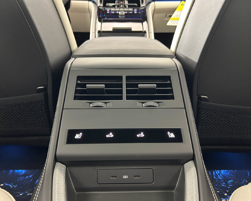 New 2026 Porsche Panamera 4 AWD/4WD image 27