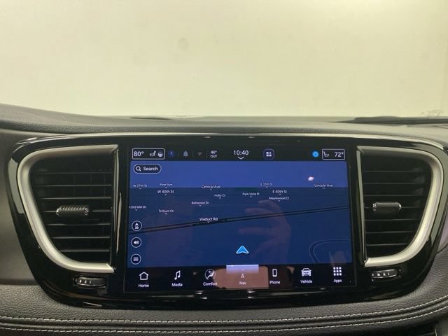 New 2027 Chrysler Pacifica Select FWD image 14