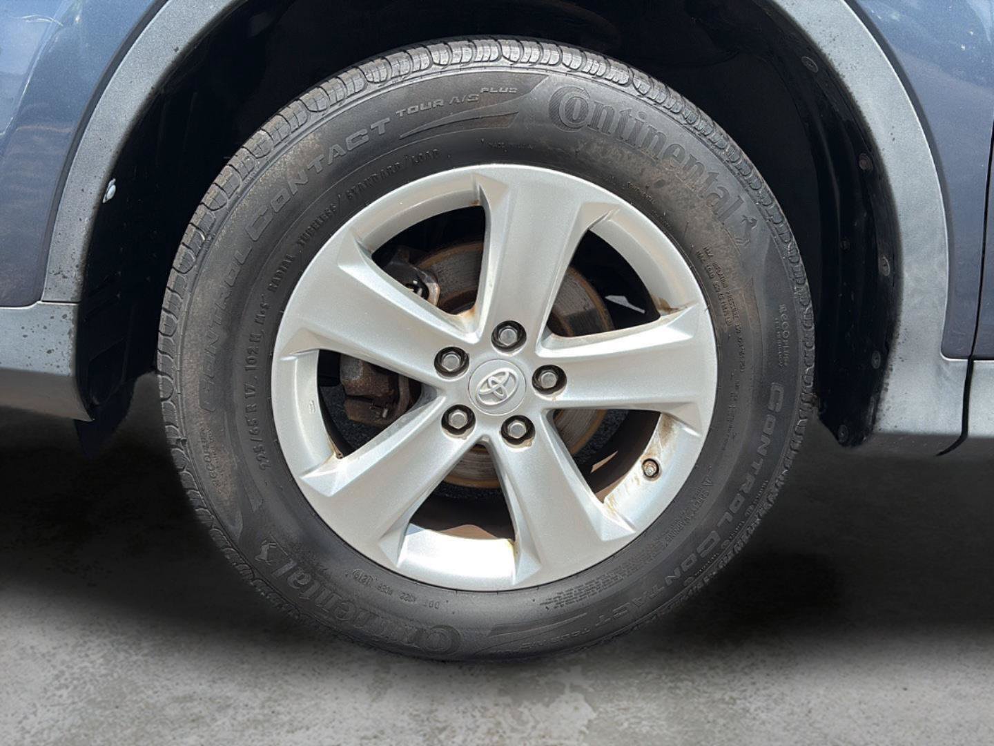 Used 2013 Toyota RAV4 XLE AWD/4WD image 21