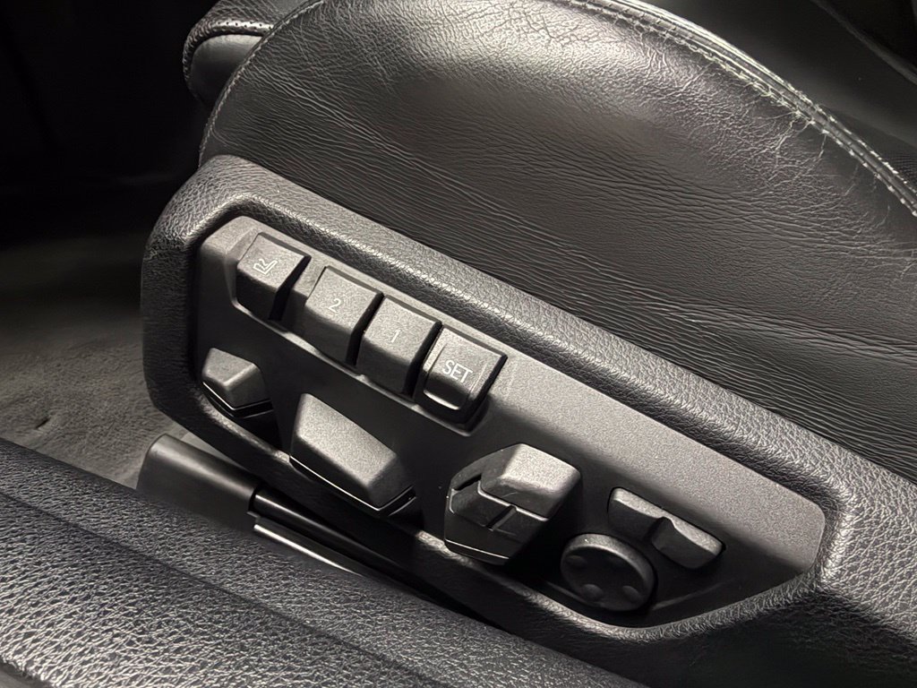 Used 2015 BMW M6 Convertible RWD image 15