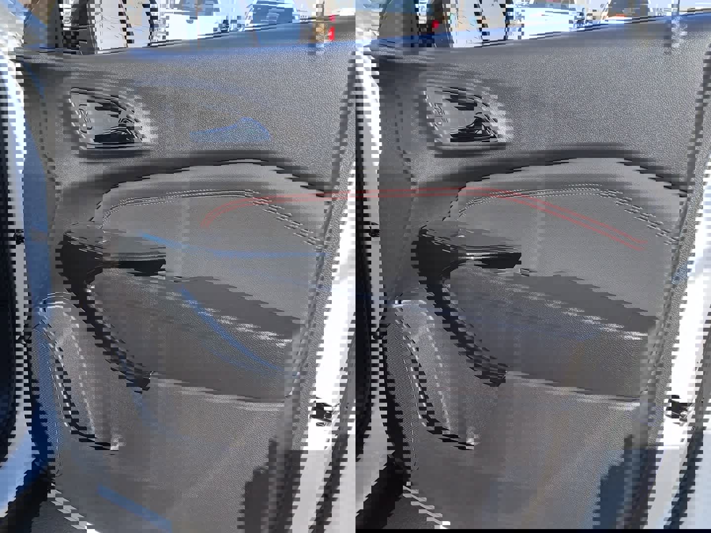 New 2026 Chevrolet Trax RS w/ Sunroof Package image 47