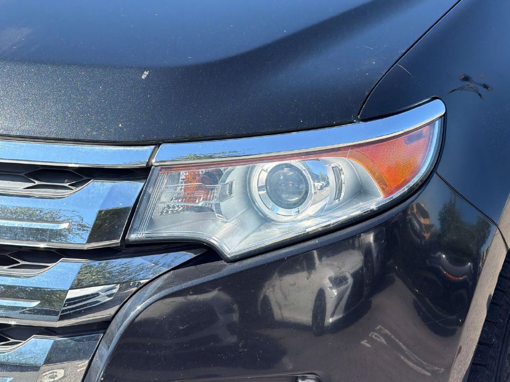 Used 2013 Ford Edge Limited FWD image 10
