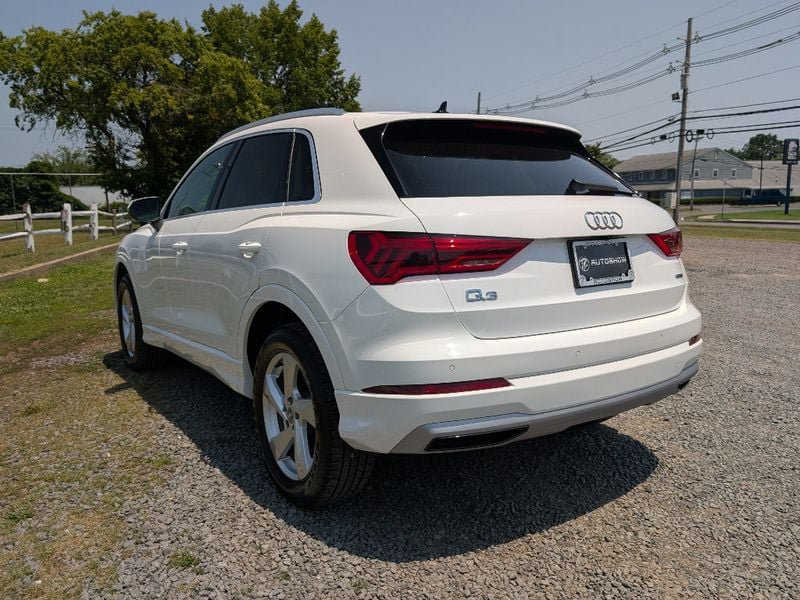 Used 2020 Audi Q3 2.0T Premium Plus AWD/4WD image 8