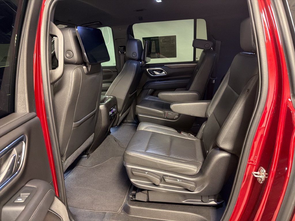 Used 2021 Chevrolet Suburban LT w/ Rear Media and Nav Package RWD image 30