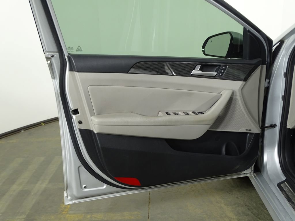 Used 2018 Hyundai Sonata Limited w/ Limited Ultimate Package 03 image 16