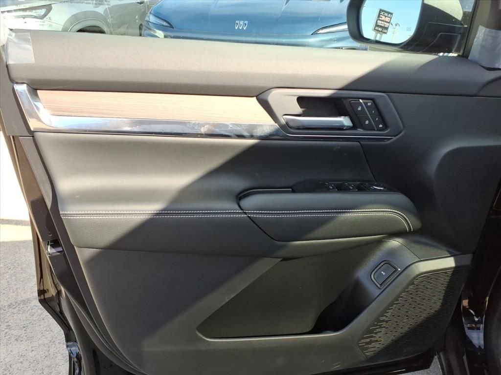 New 2026 GMC Terrain Denali image 12
