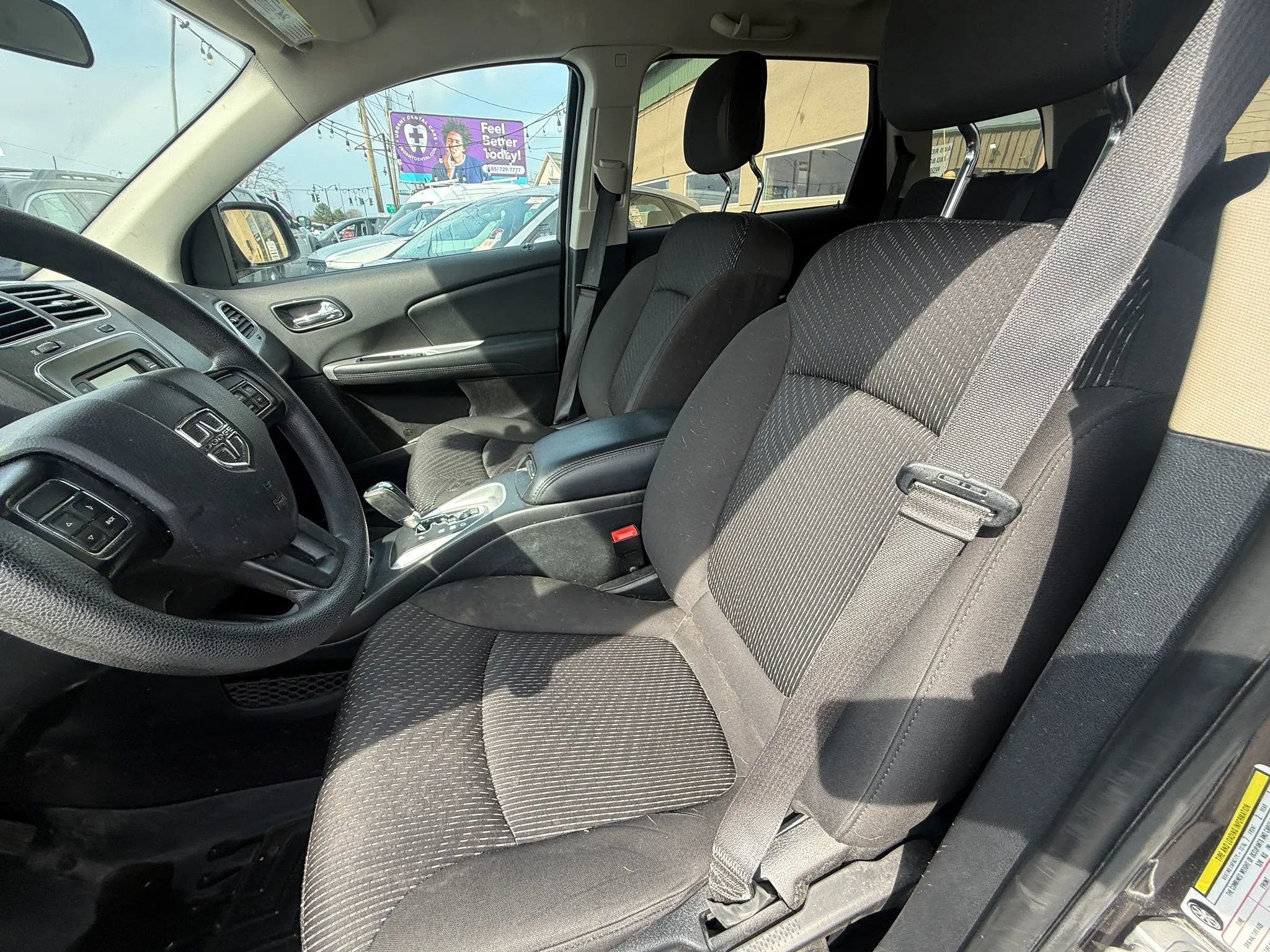 Used 2018 Dodge Journey SE image 3