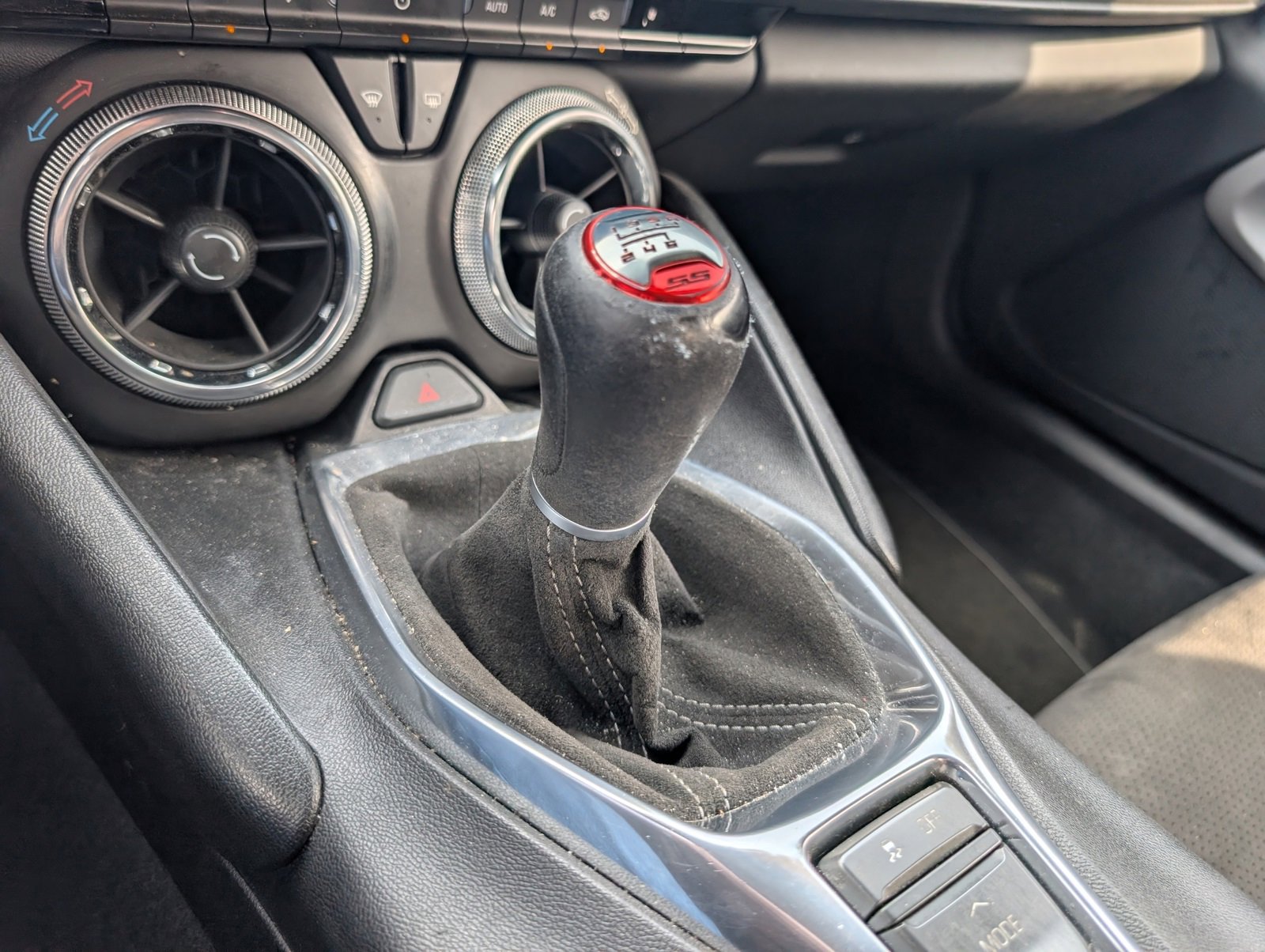 Used 2019 Chevrolet Camaro SS image 11