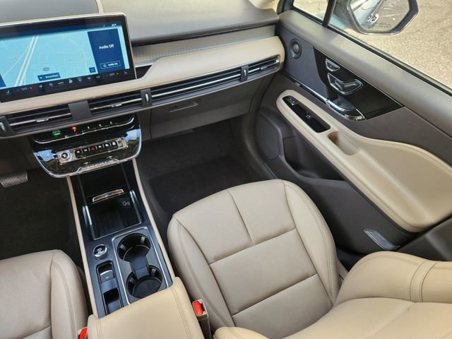 New 2026 Lincoln Aviator AWD w/ Jet Appearance Package image 12