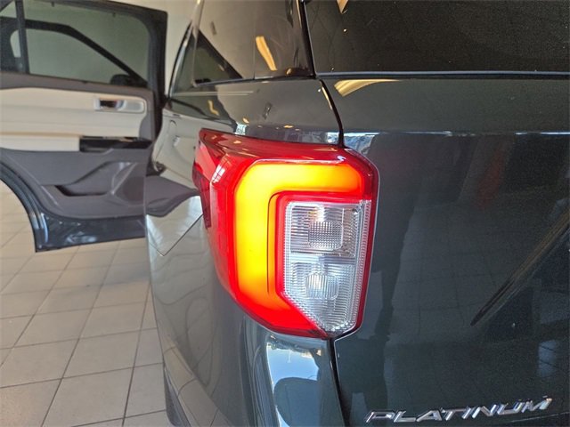 Used 2022 Ford Explorer Platinum w/ Equipment Group 601A image 31