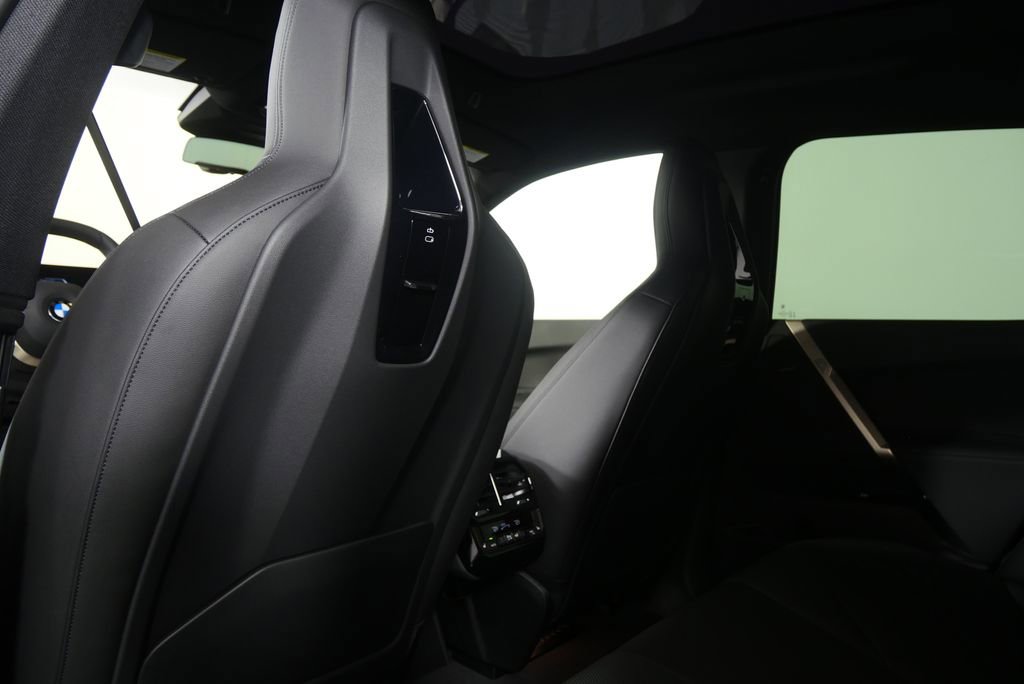 New 2026 BMW iX xDrive60 AWD/4WD image 17
