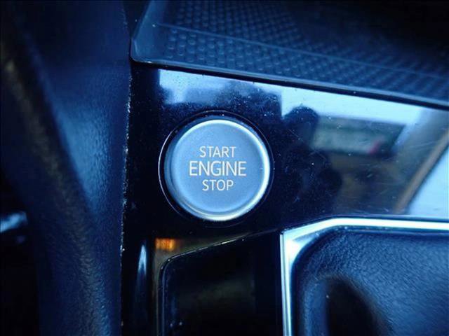 Used 2023 Volkswagen Taos SEL image 24