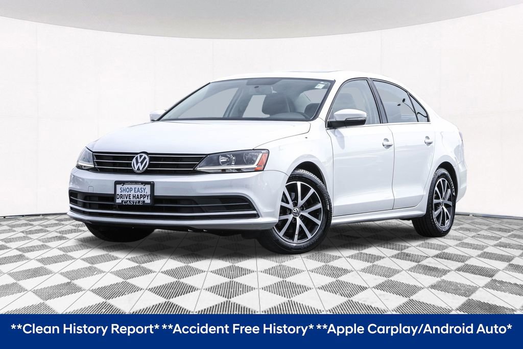 Used 2017 Volkswagen Jetta SE image 2