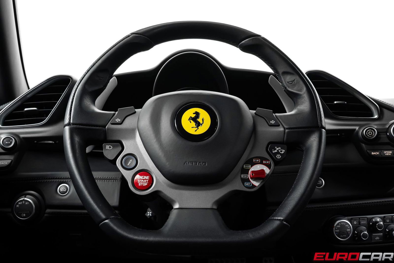 Used 2016 Ferrari 488 GTB RWD image 29