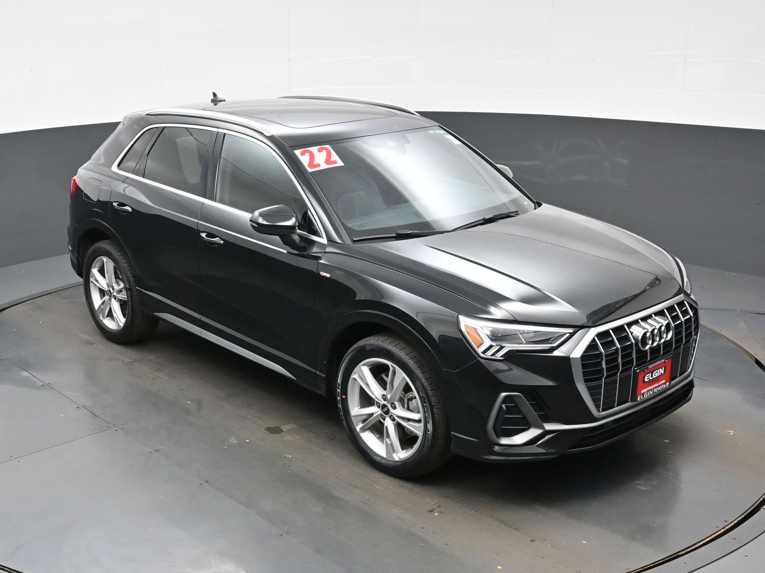 Used 2022 Audi Q3 2.0T Premium Plus w/ Premium Plus Package AWD/4WD image 35
