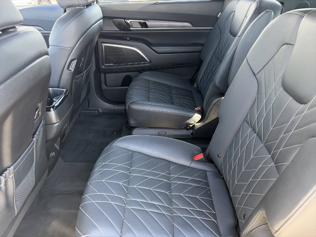 Certified 2024 Kia Telluride SX X-Line AWD/4WD image 16