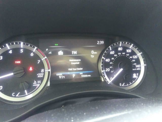 Used 2024 Toyota Highlander XLE image 6