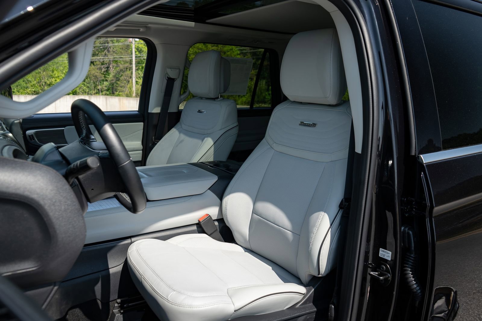 New 2026 Ford Expedition Platinum AWD/4WD image 25