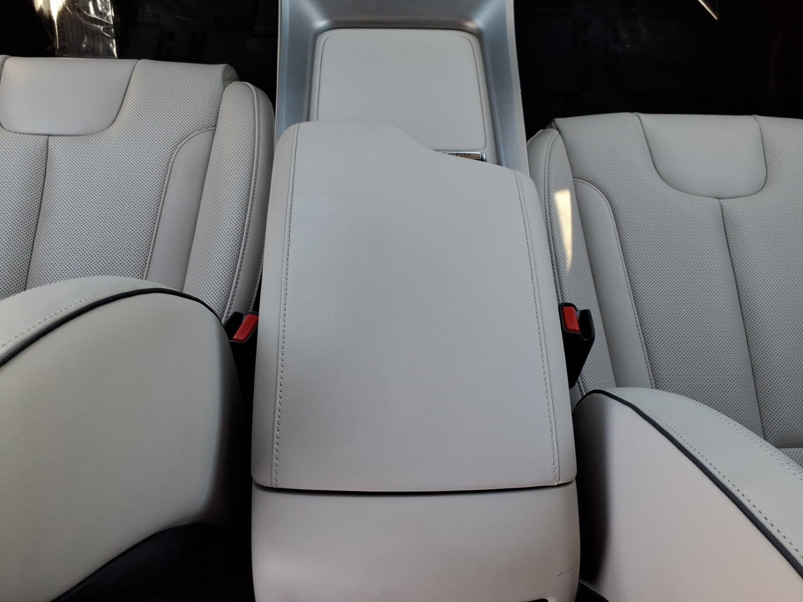 Used 2025 Hyundai Palisade Calligraphy image 20