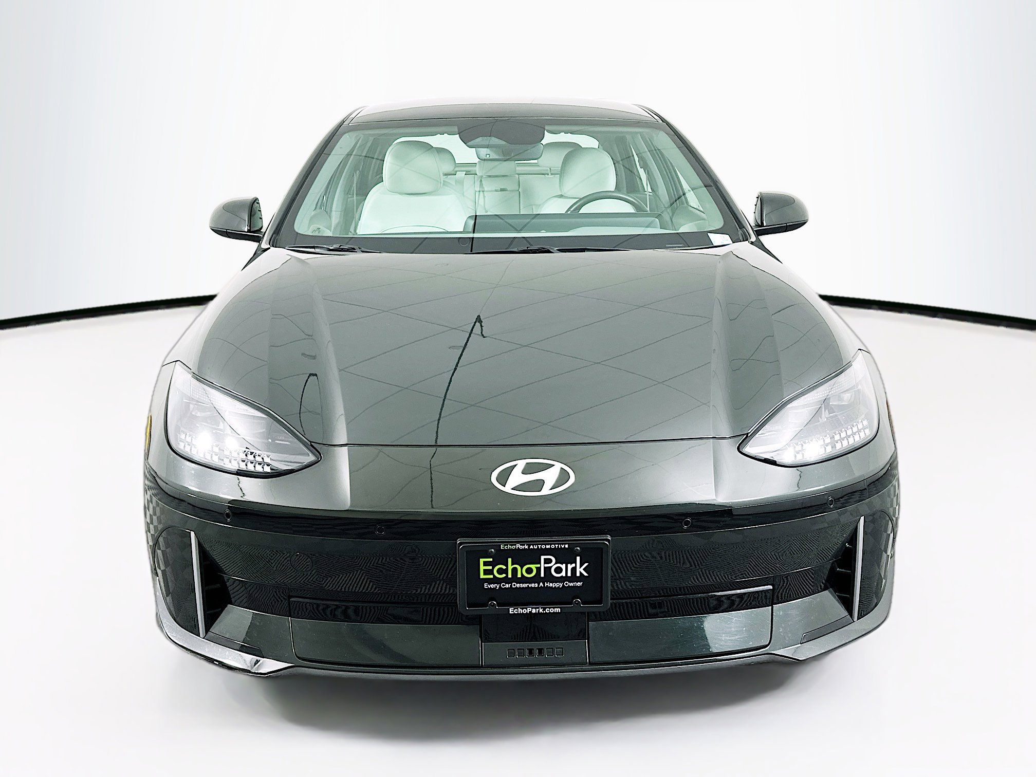 Used 2023 Hyundai Ioniq 6 SEL image 2