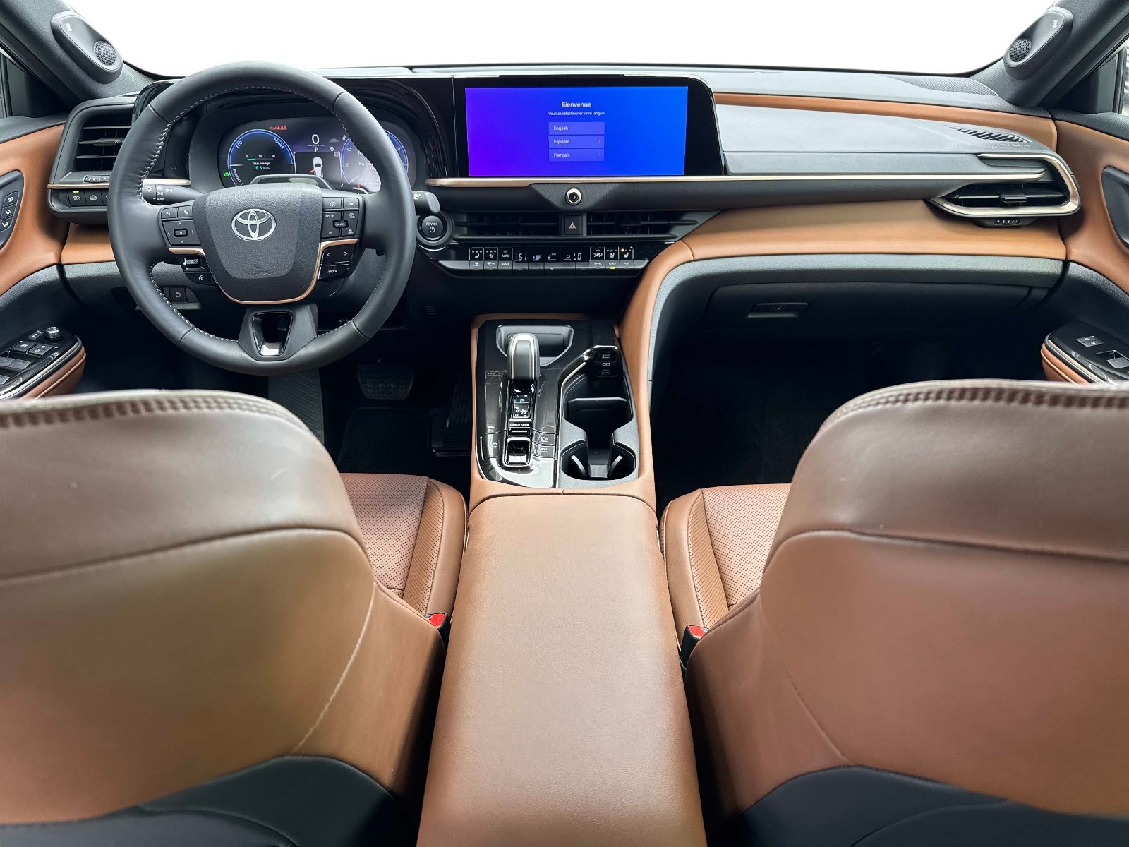 Used 2025 Toyota Crown Signia w/ Advanced Technology Package AWD/4WD image 16