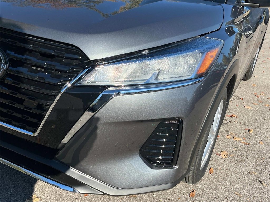 New 2025 Nissan Kicks Play S image 11