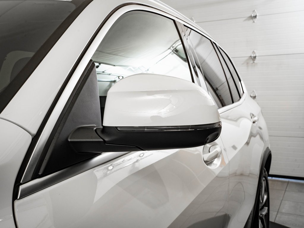 Certified 2025 BMW X5 xDrive40i image 16