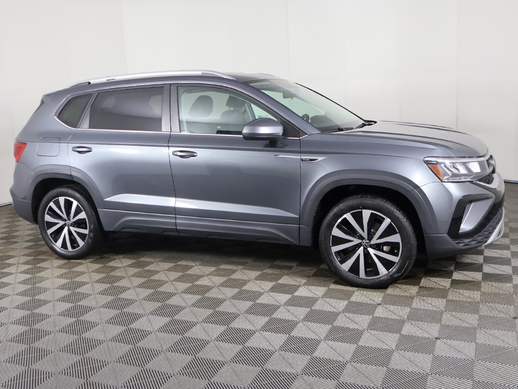 Used 2022 Volkswagen Taos SE image 17