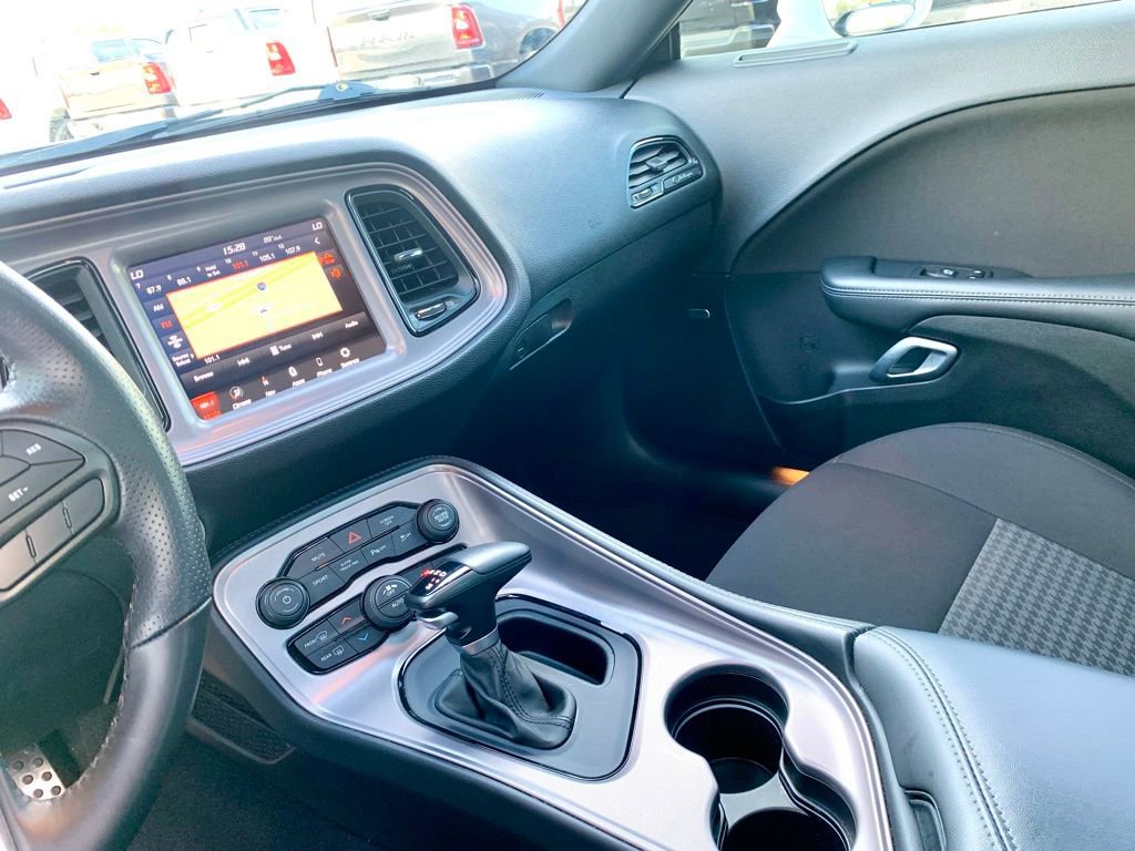 Used 2023 Dodge Challenger R/T w/ Blacktop Package image 31