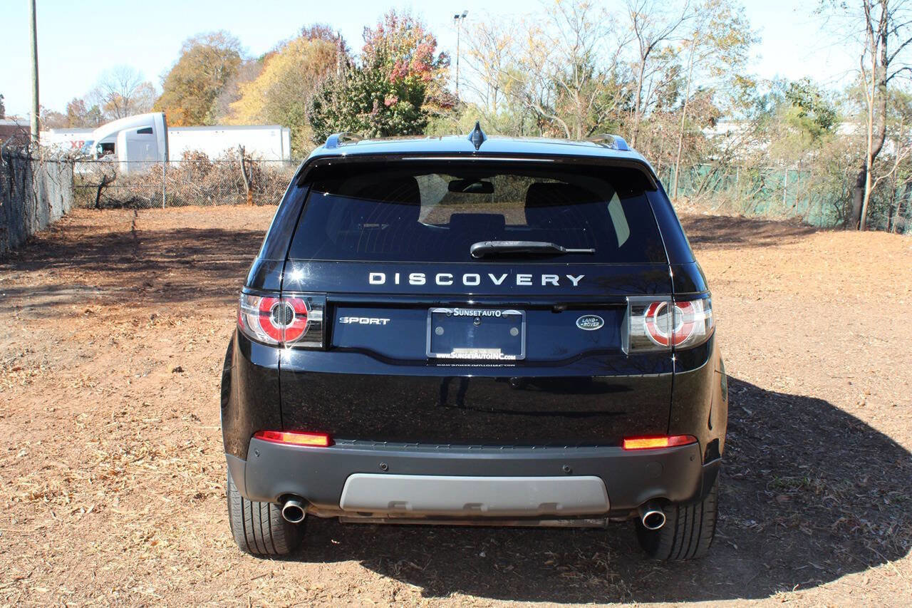 Used 2018 Land Rover Discovery Sport SE image 8