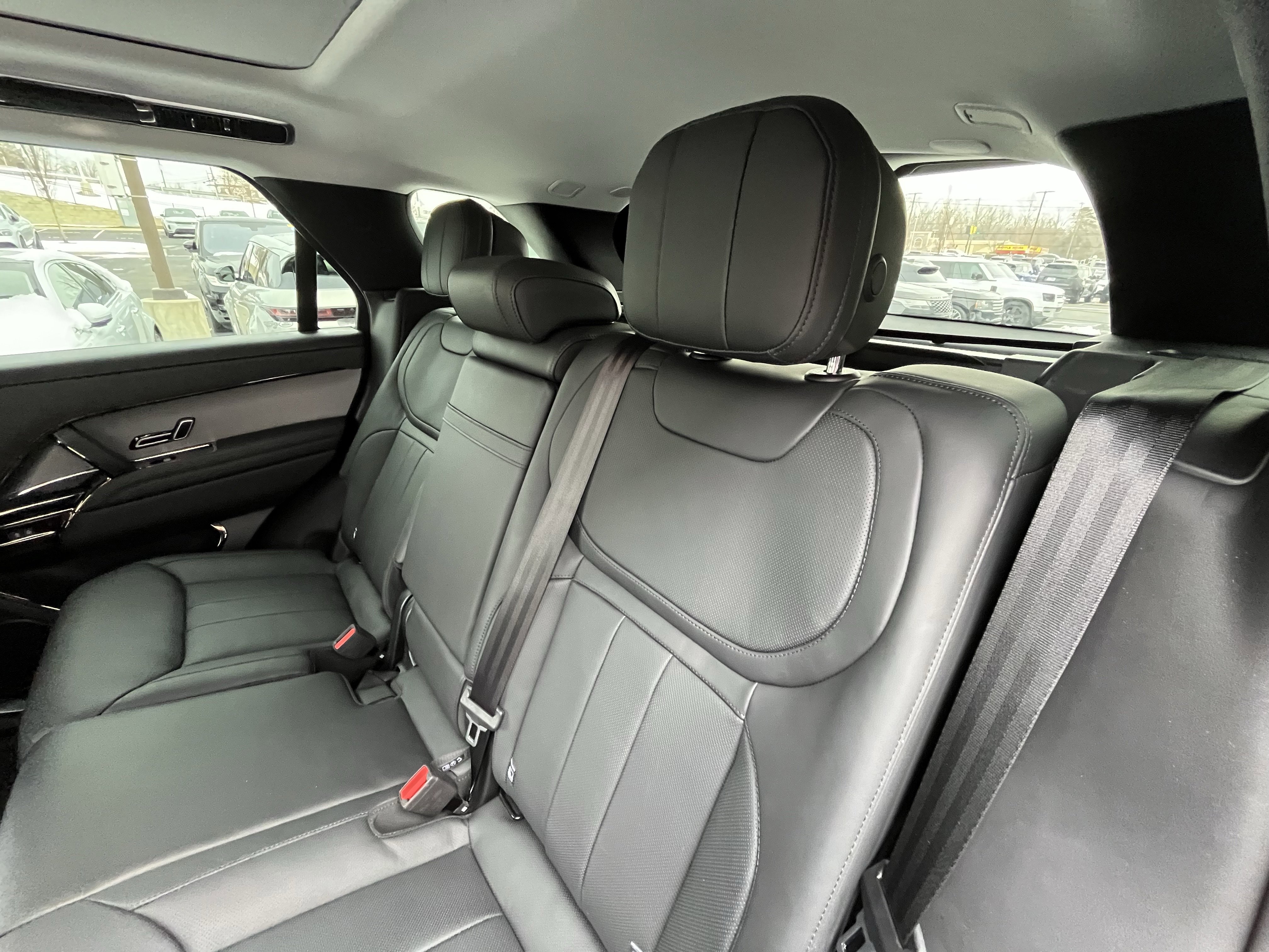 Certified 2023 Land Rover Range Rover Sport SE image 27