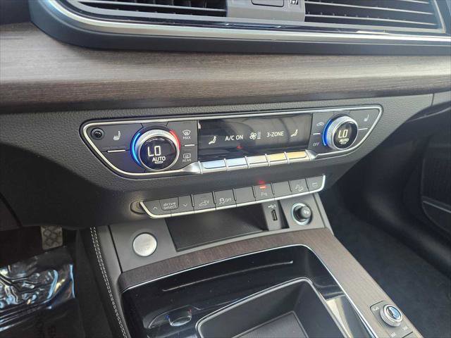 Used 2025 Audi Q5 e Premium Plus w/ Premium Plus Package image 30