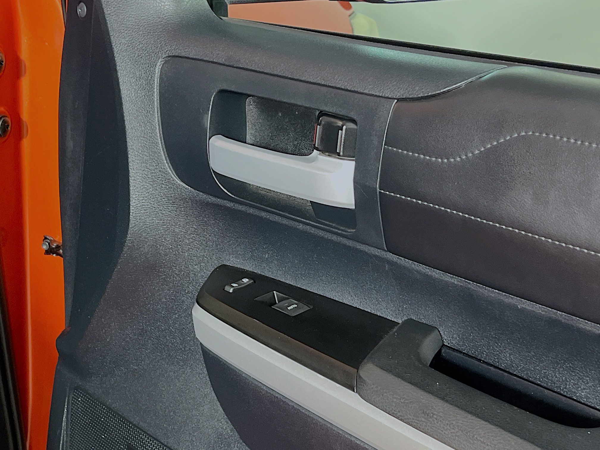 Used 2018 Toyota Tundra Limited w/ Limited Premium Package image 32