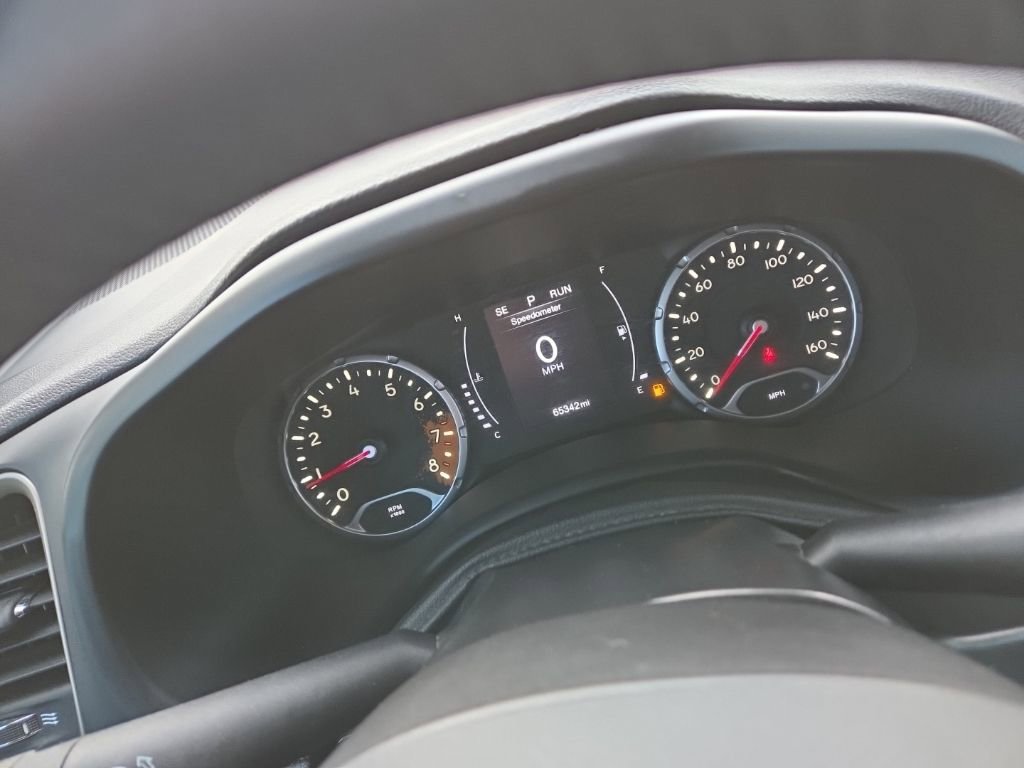 Used 2017 Jeep Renegade Latitude w/ Popular Equipment Group image 25