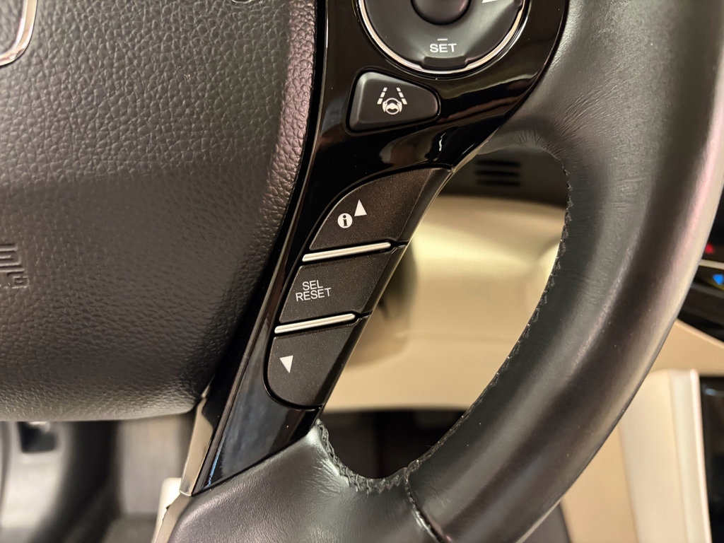 Used 2016 Honda Accord Touring image 16