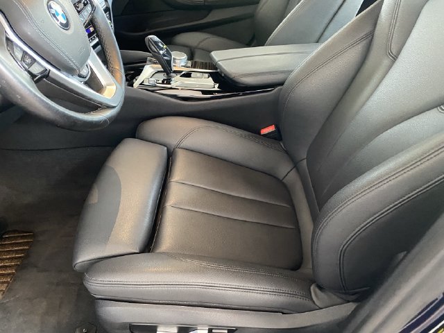 Used 2020 BMW 530i xDrive w/ Convenience Package AWD/4WD image 17