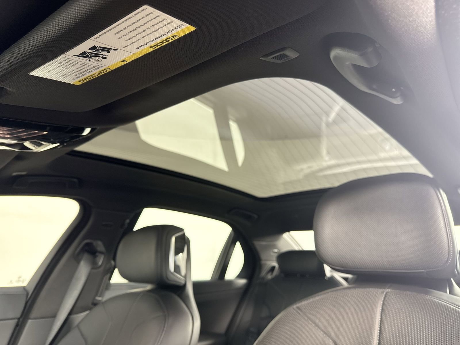 Used 2023 BMW i7 xDrive60 image 18